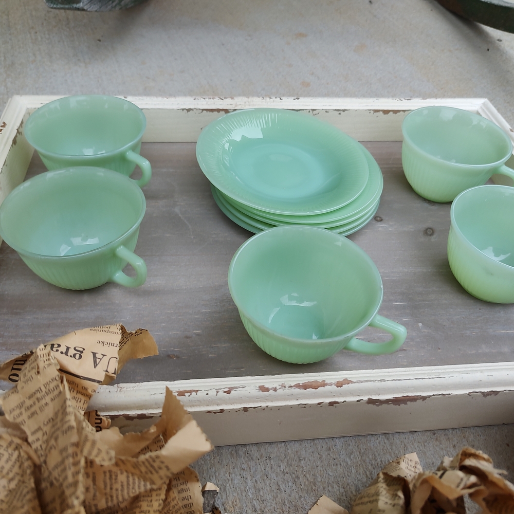Vintage Anchor Hocking Fire-King Jane Ray, Jadeite Tea Cups And Saucers (5 ea.)